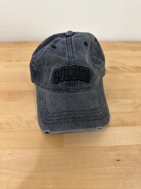 Golden Goose dark grey hat. Size universal